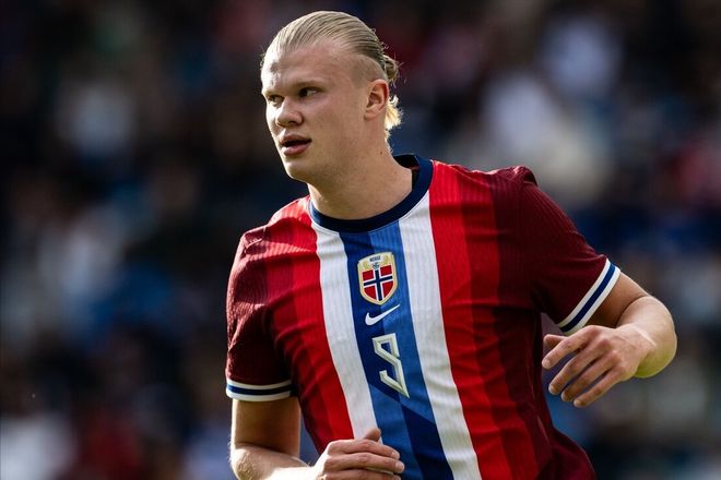 罗哥最后一次戴帽是对阵热刺，没想之后热刺就成了曼联的苦主